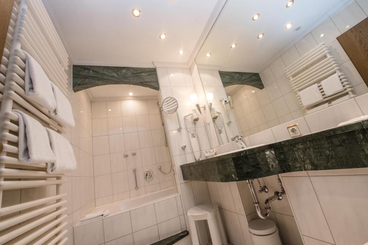 Hotel Am Schloss Illertissen Εξωτερικό φωτογραφία