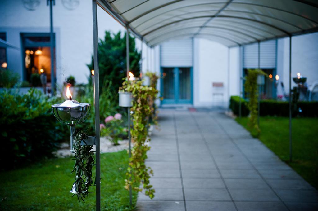 Hotel Am Schloss Illertissen Εξωτερικό φωτογραφία