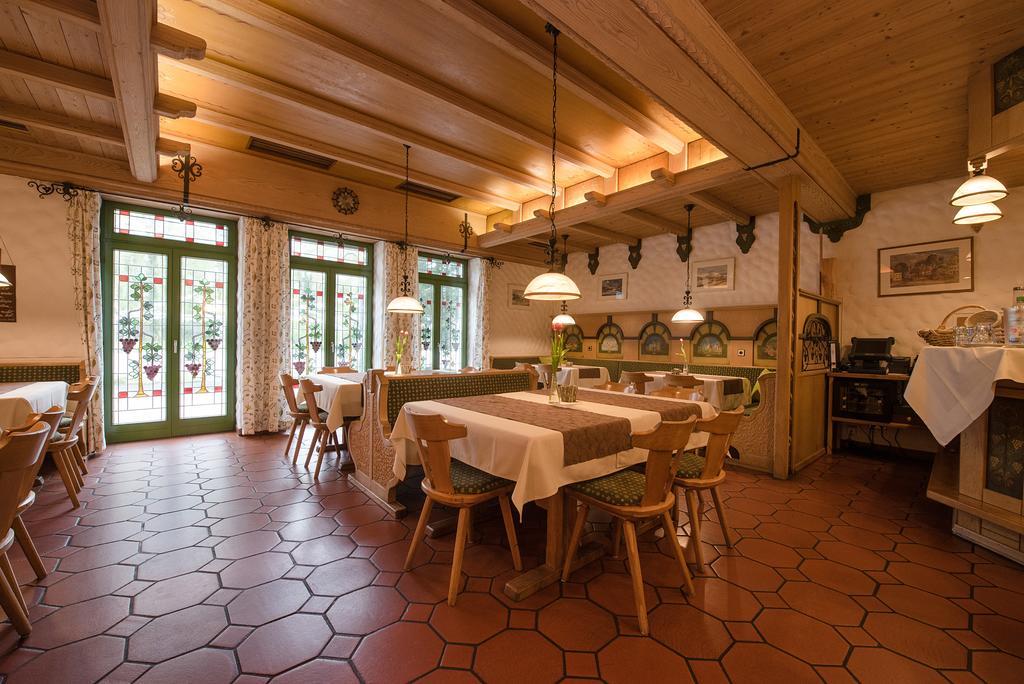 Hotel Am Schloss Illertissen Εξωτερικό φωτογραφία