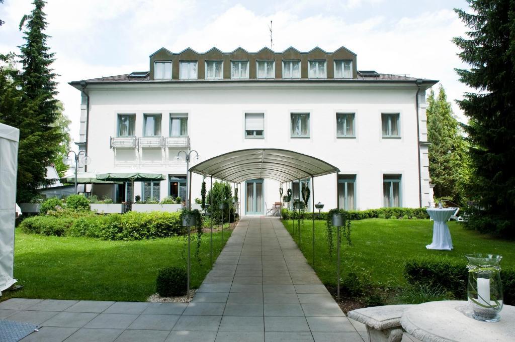 Hotel Am Schloss Illertissen Εξωτερικό φωτογραφία