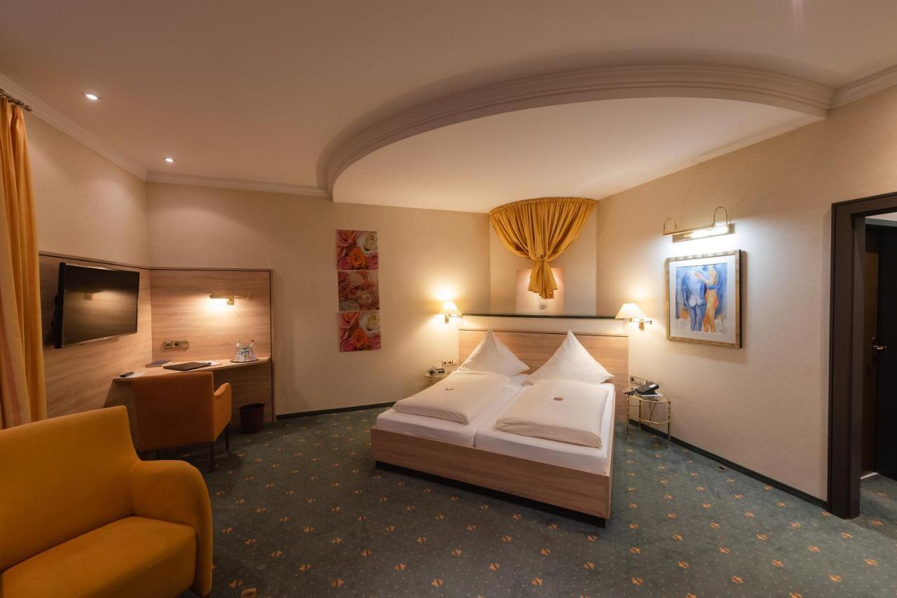 Hotel Am Schloss Illertissen Εξωτερικό φωτογραφία