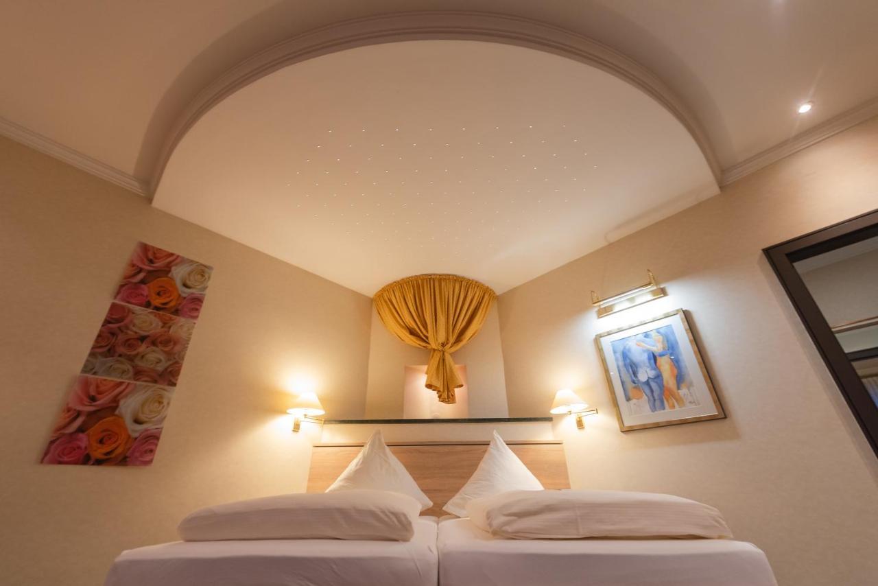 Hotel Am Schloss Illertissen Εξωτερικό φωτογραφία