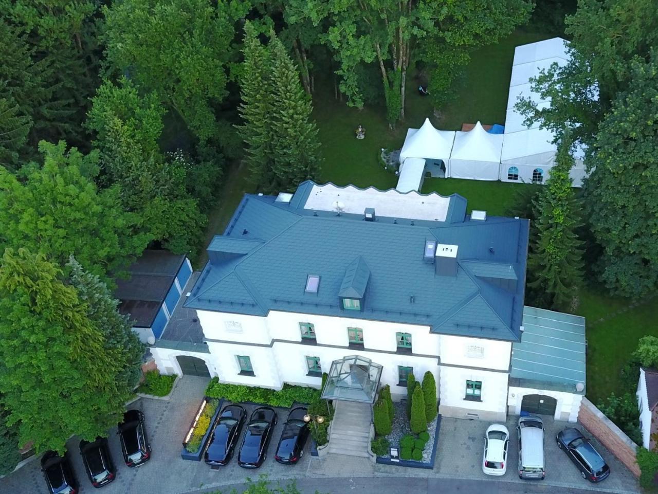 Hotel Am Schloss Illertissen Εξωτερικό φωτογραφία